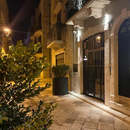 Smallis Apartment Conversano Exterior photo